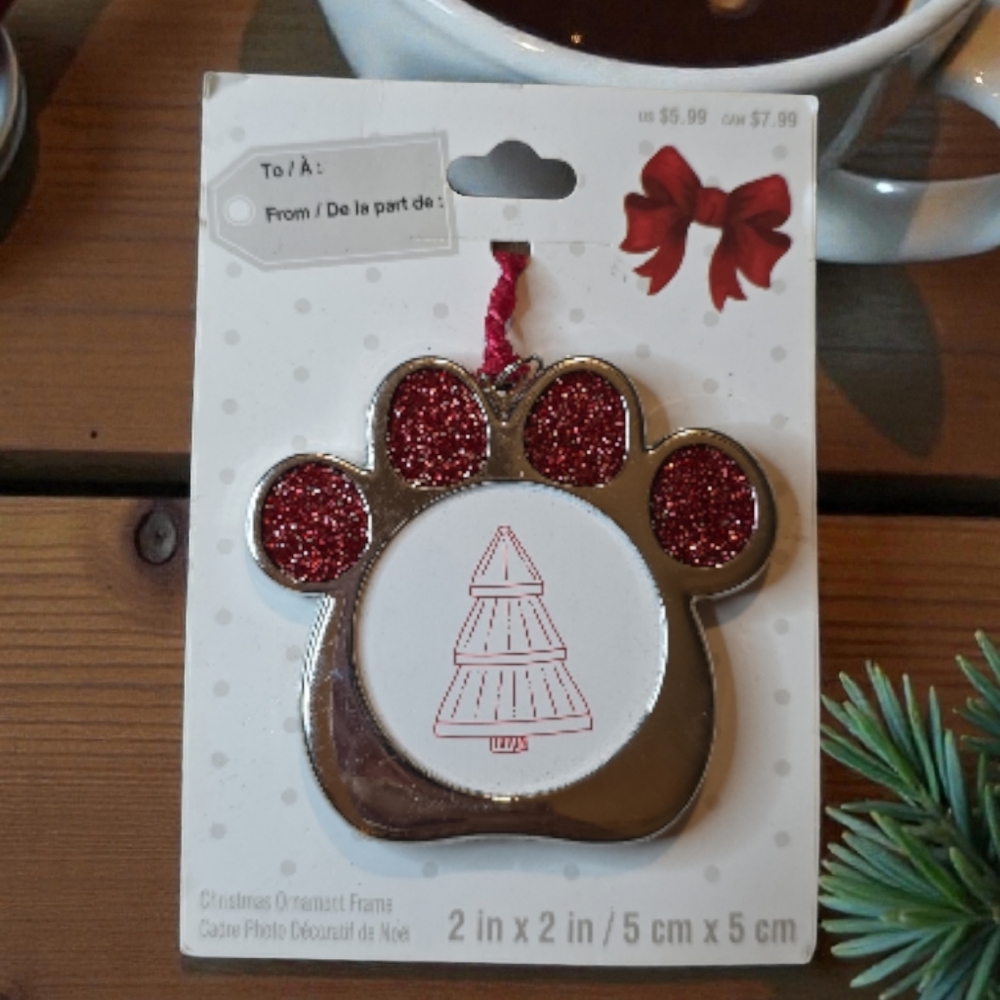 Studio Decor Red Ribbon Paw Picture Frame Ornament